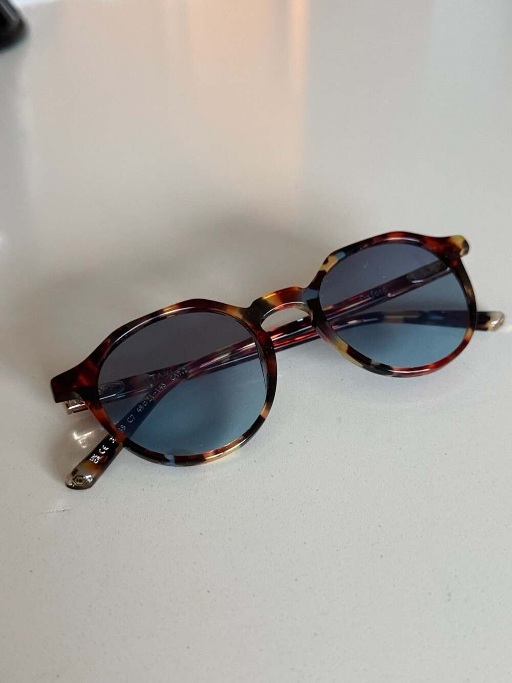 Taylor Morris Oxford Taxi Tortoise Sunglasses with Blue Lenses - Picture 6 of 6